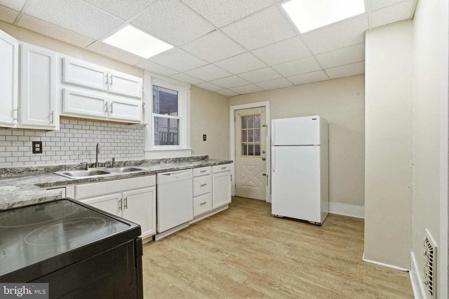 1904 4th Street photo 13