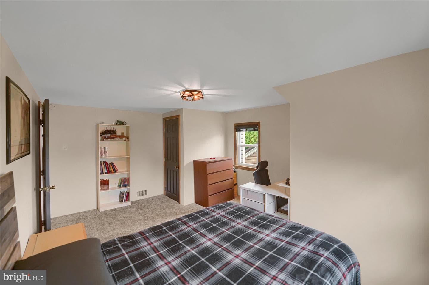 610 8th Street N photo 21