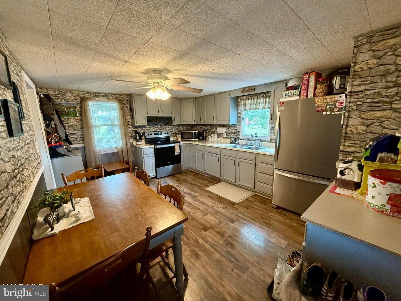 183 Pealer Street photo 6