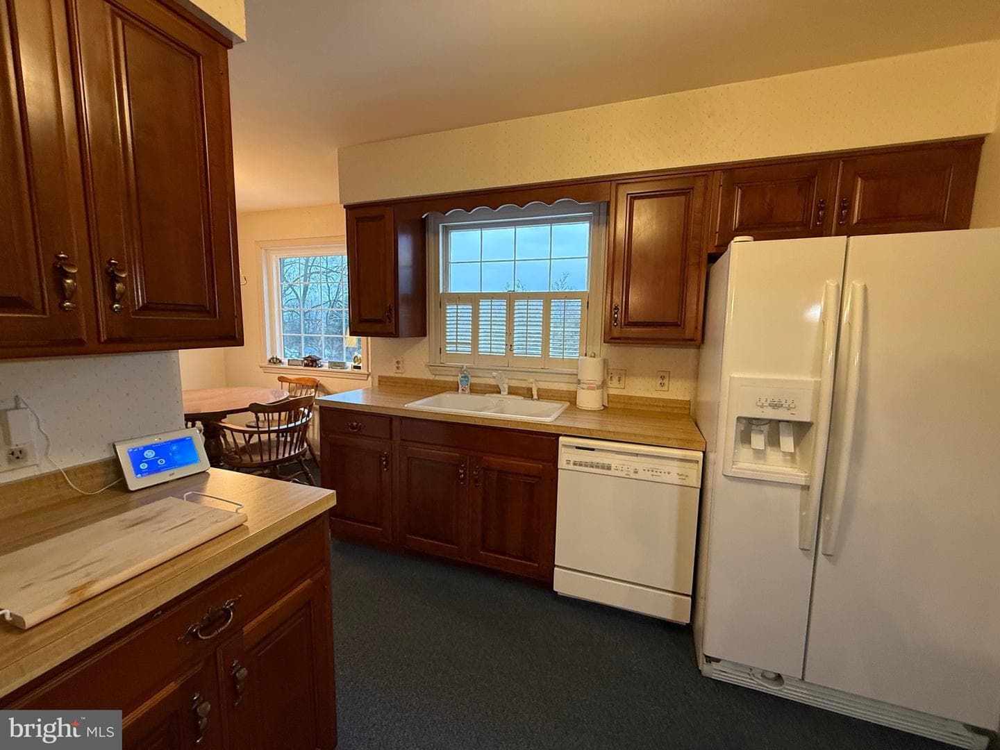 411 Ridge Avenue photo 12