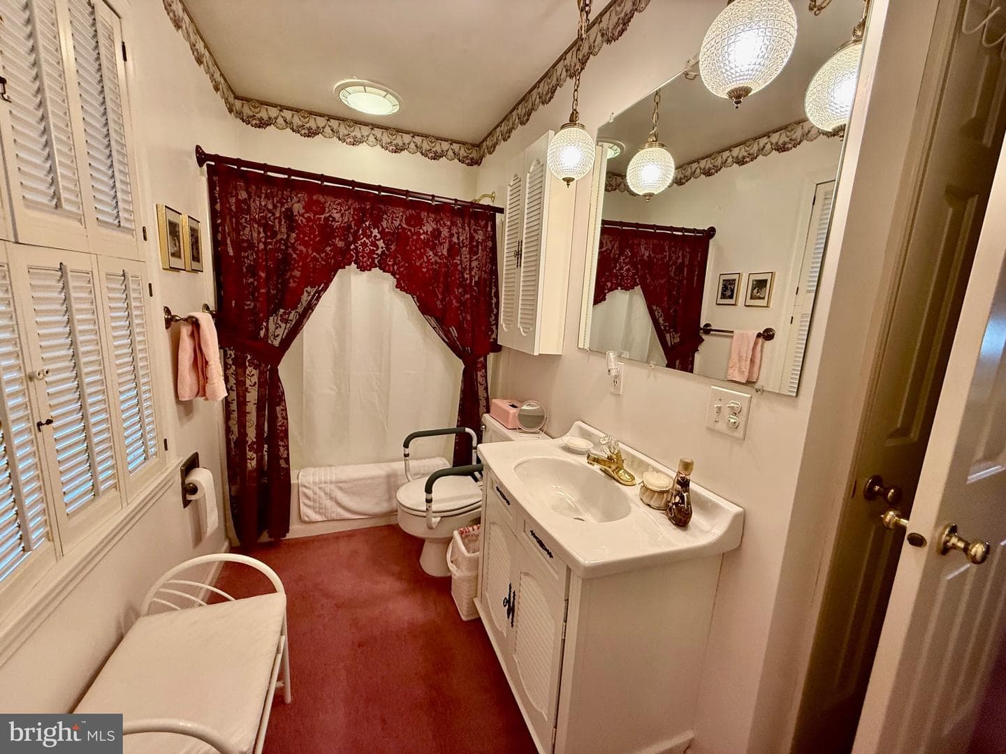 411 Ridge Avenue photo 23