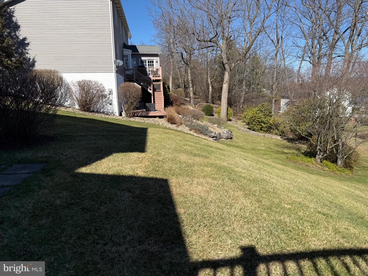 411 Ridge Avenue photo 38
