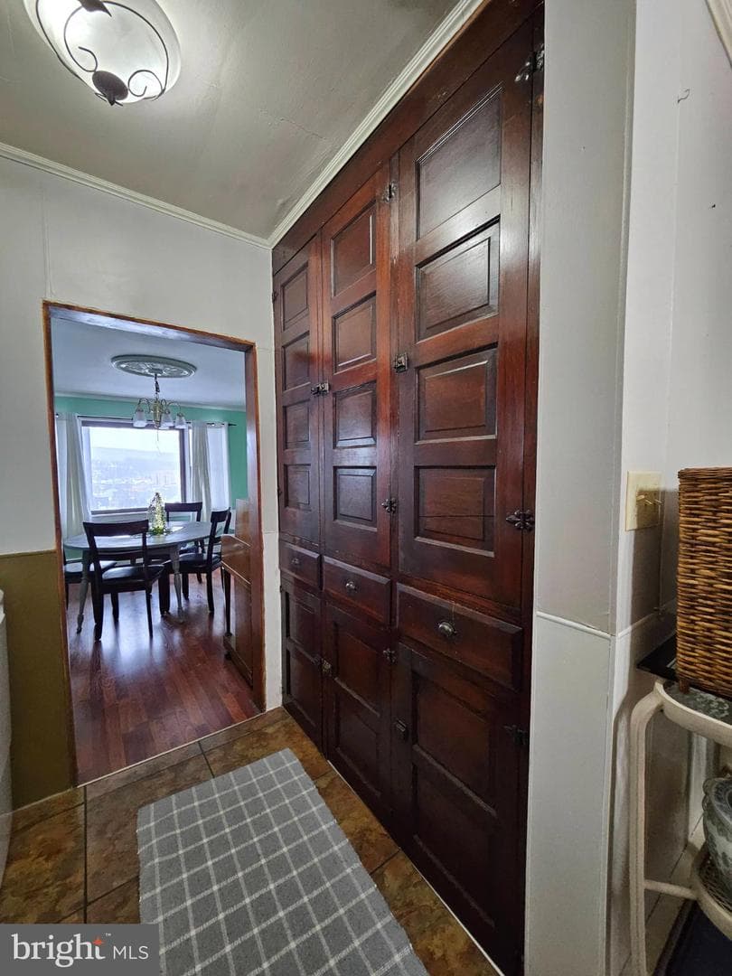 2430 Oak Avenue photo 12