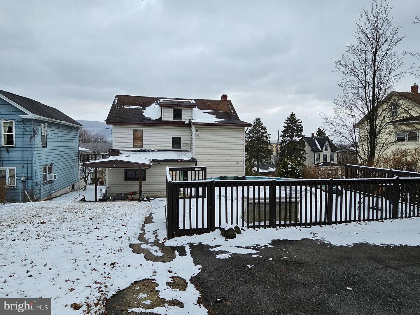 2430 Oak Avenue photo 20