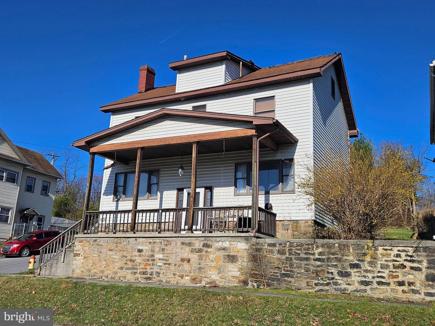 2430 Oak Avenue photo 3