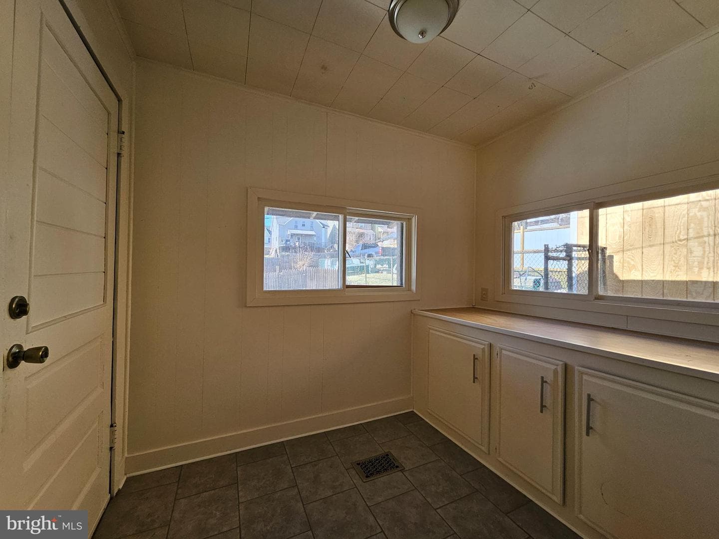 308 Cherry Avenue photo 9