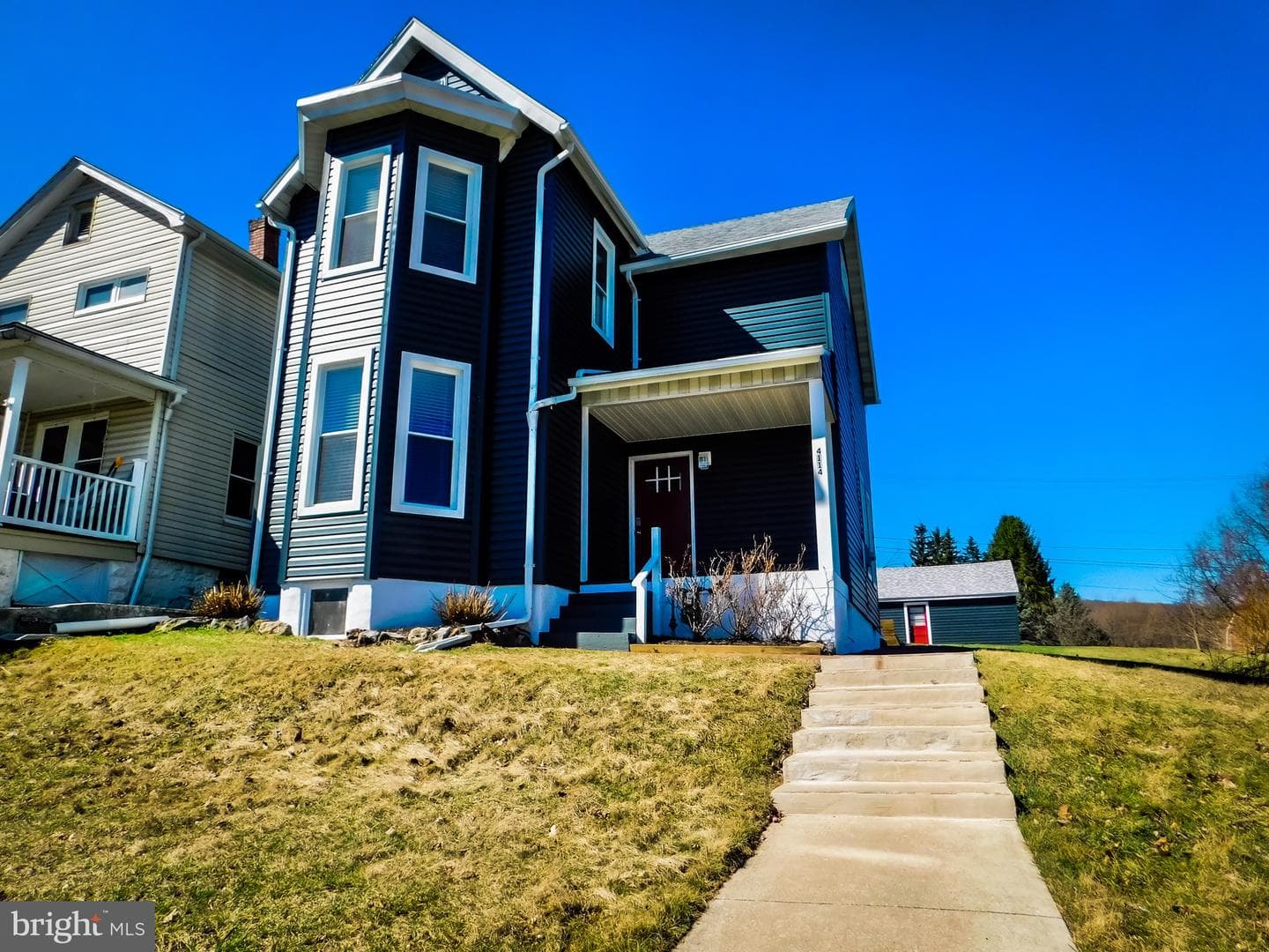 4112-4114 Beale Avenue photo 2