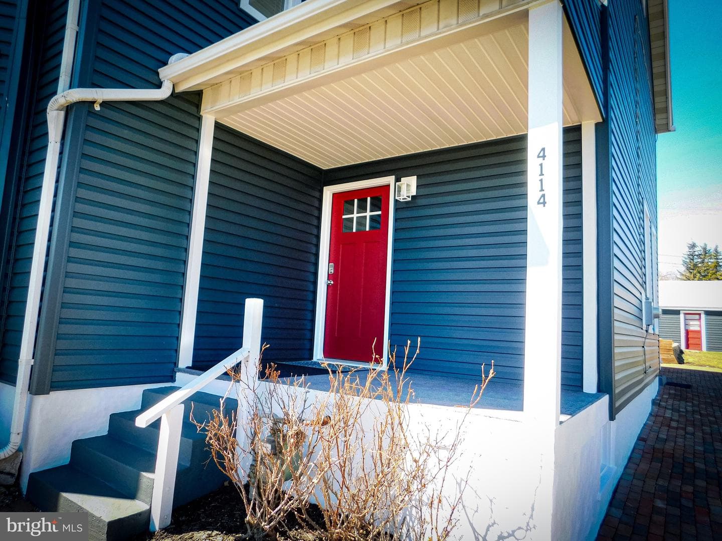 4112-4114 Beale Avenue photo 3
