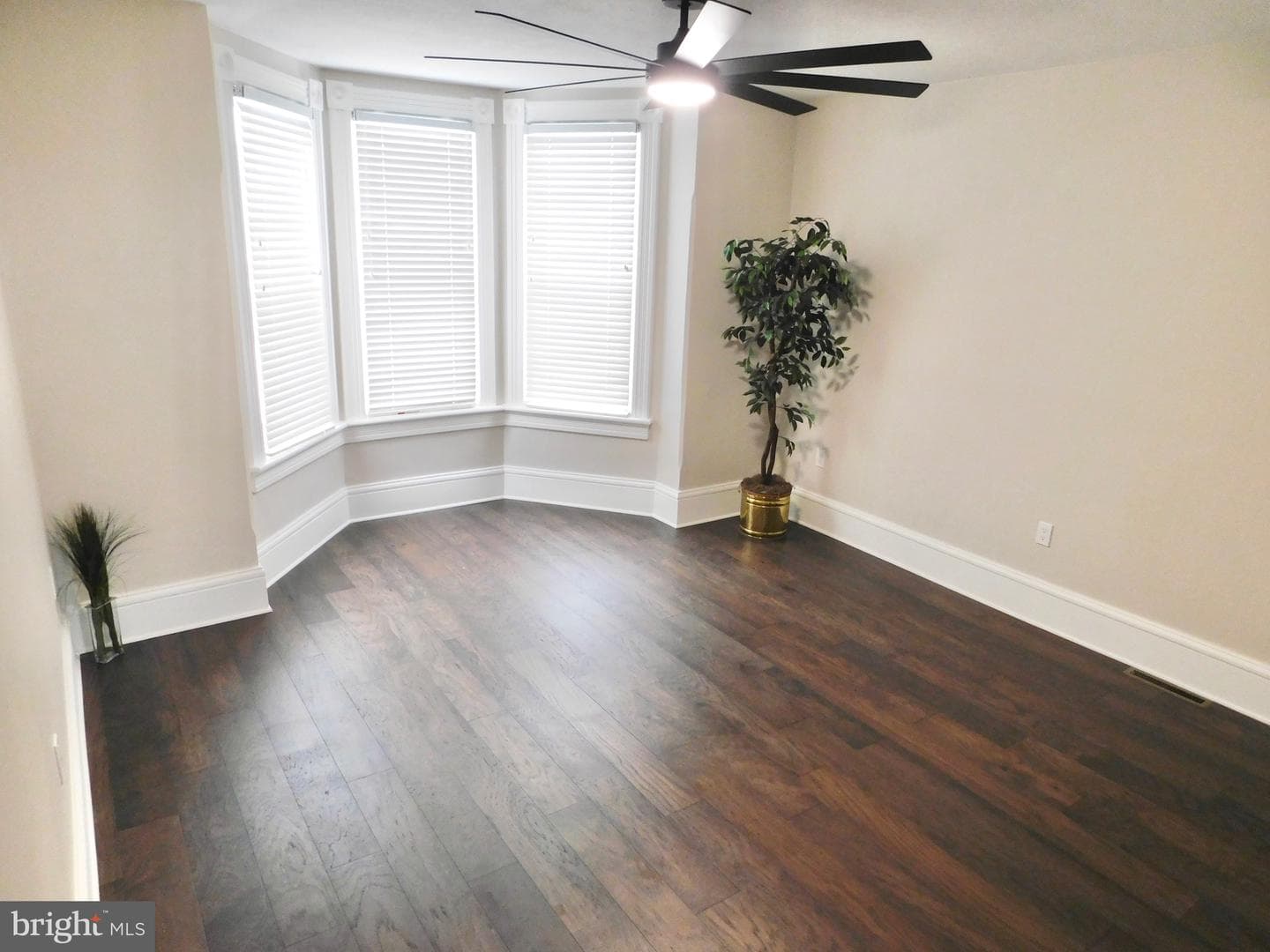 4112-4114 Beale Avenue photo 5