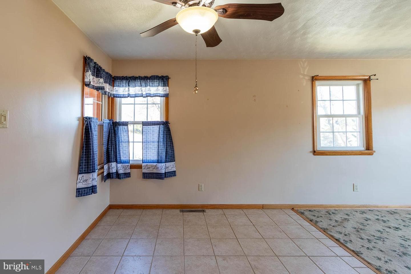 1818 Bell Avenue photo 12