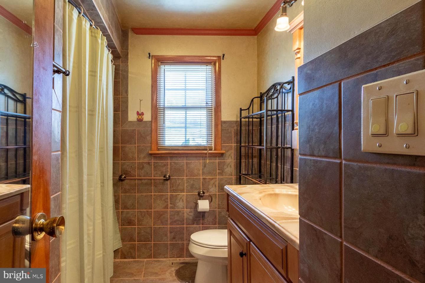 1818 Bell Avenue photo 14