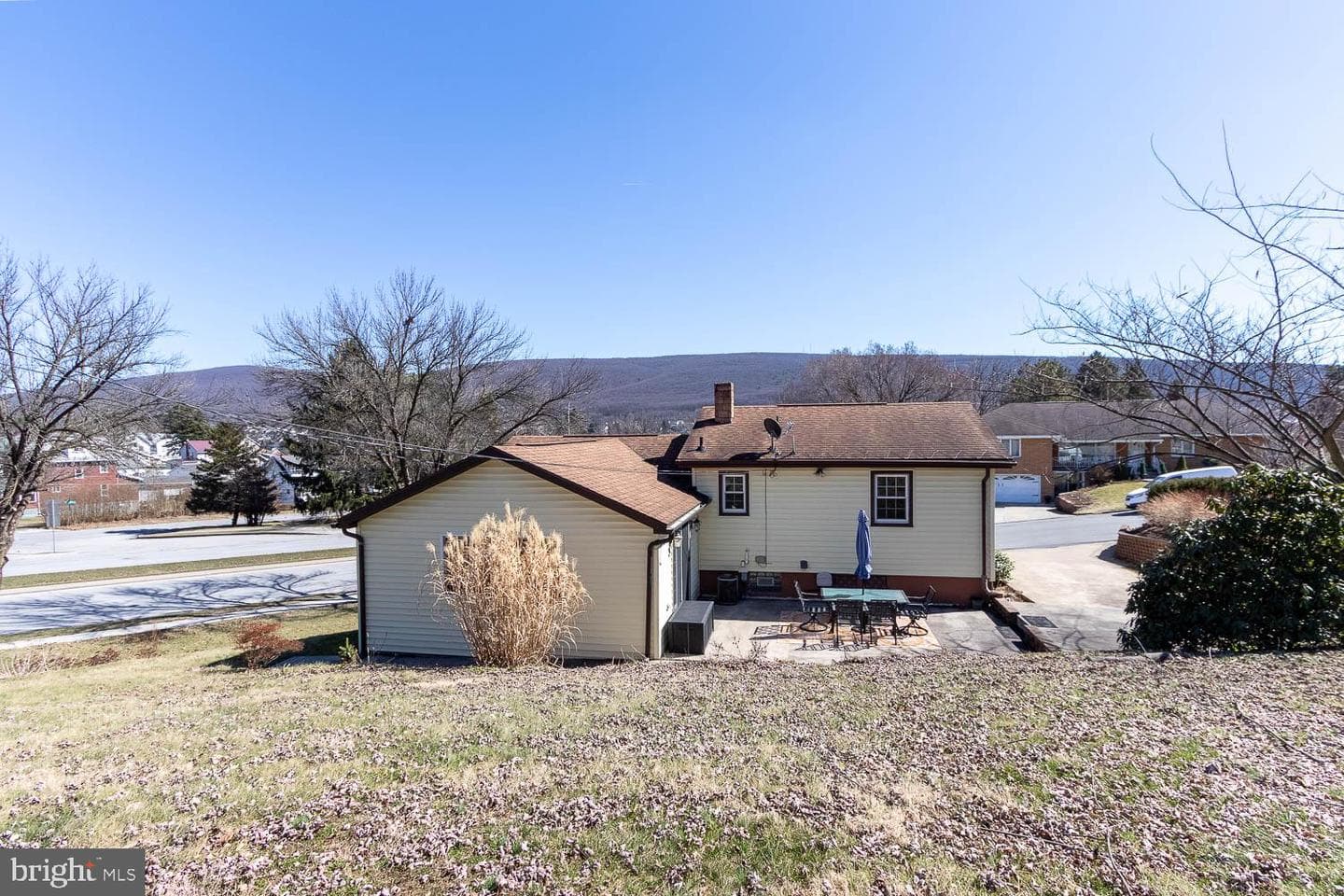 1818 Bell Avenue photo 24