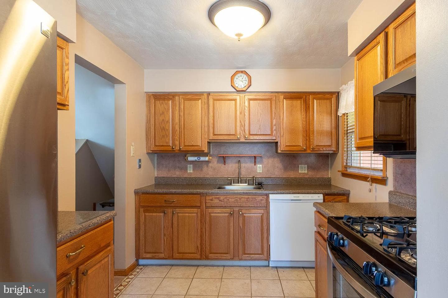 1818 Bell Avenue photo 3