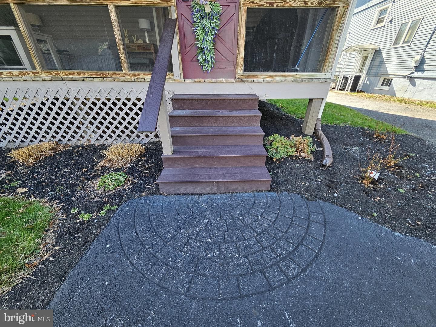 211 Logan Boulevard photo 27