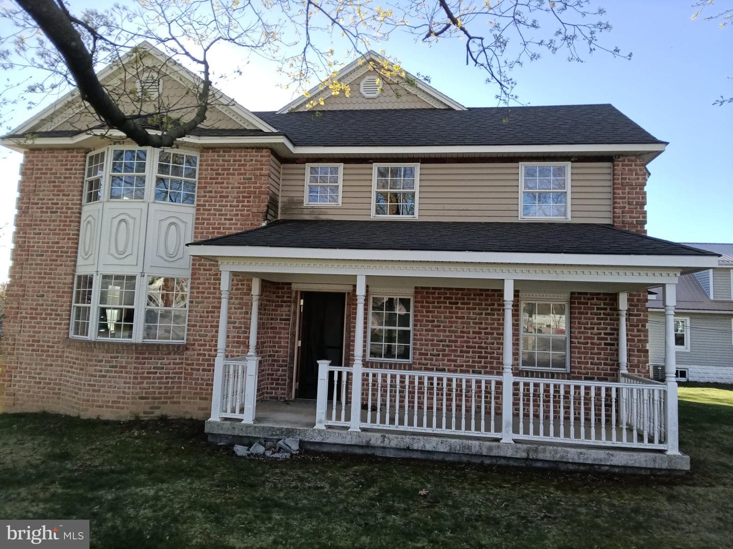 114 E Penn Street