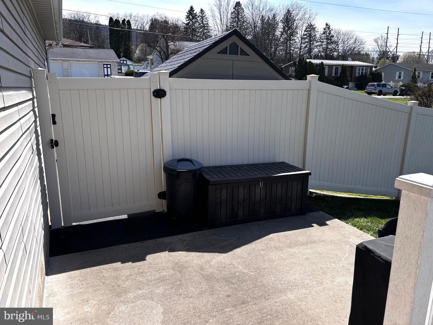 1500 Tyler Avenue photo 36
