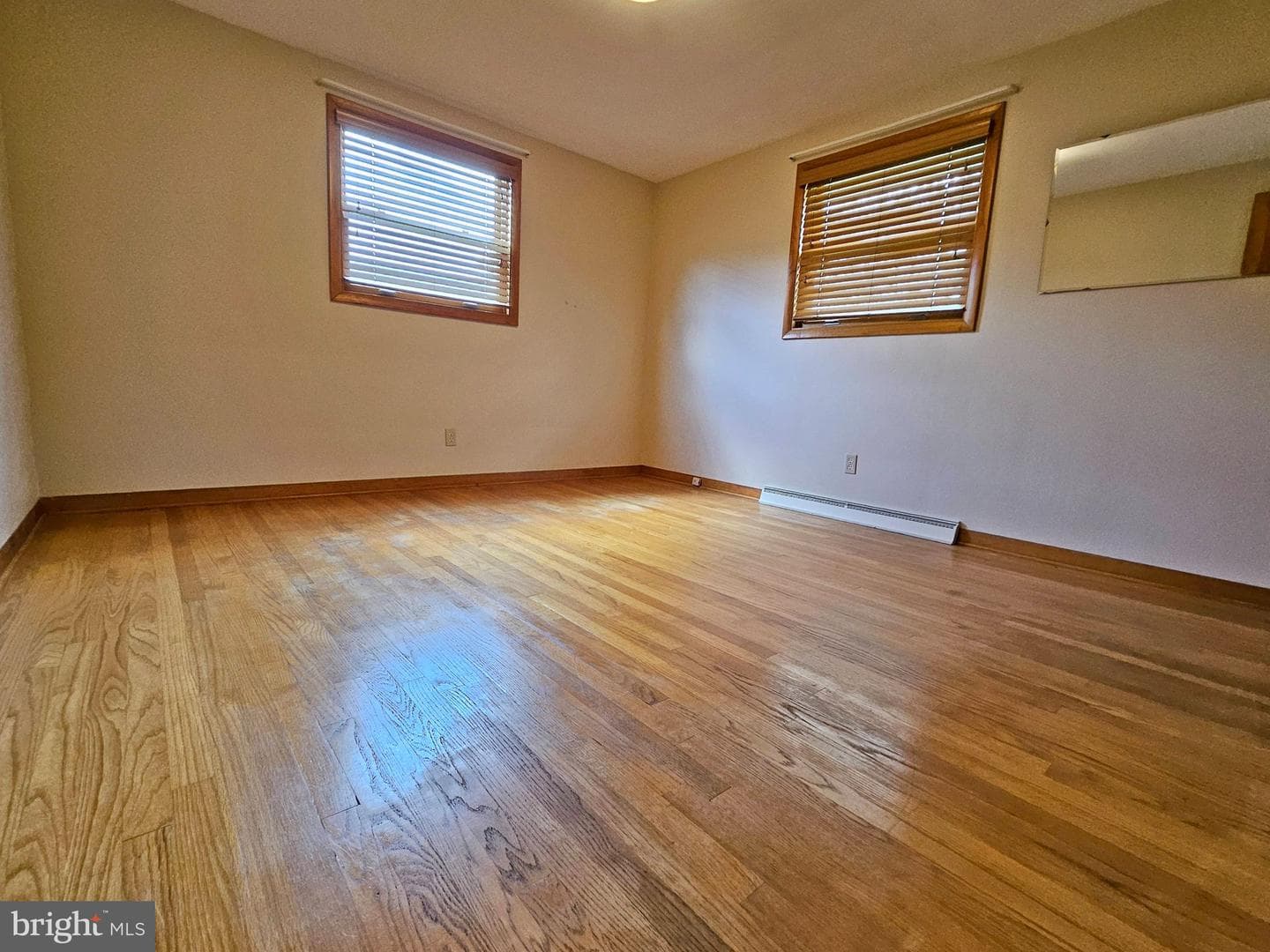 116 Cherry Avenue photo 17