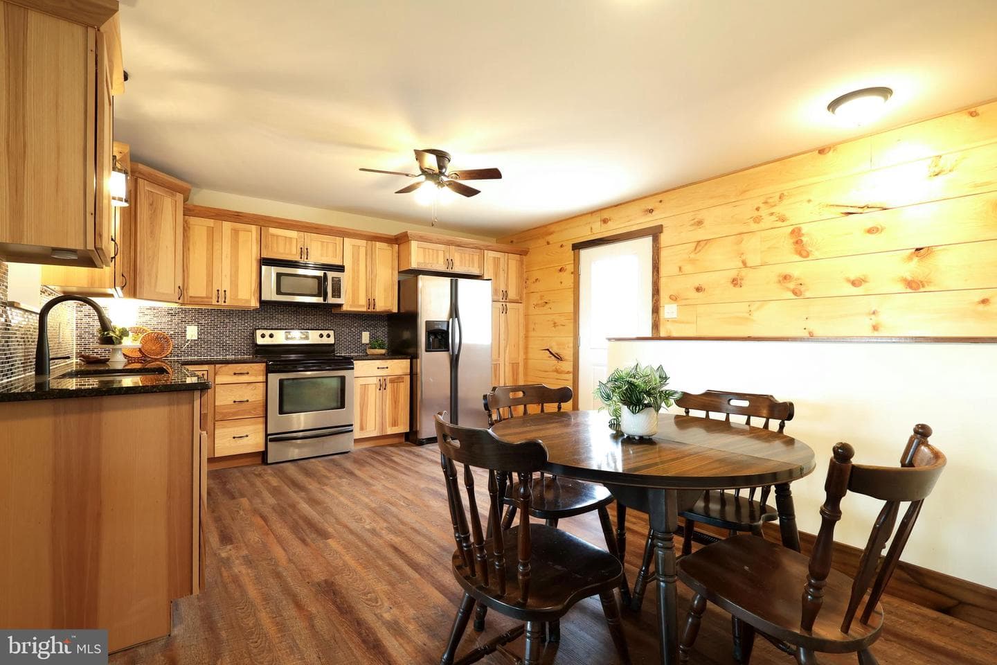 690 Gypsy Camp Hollow Road photo 11