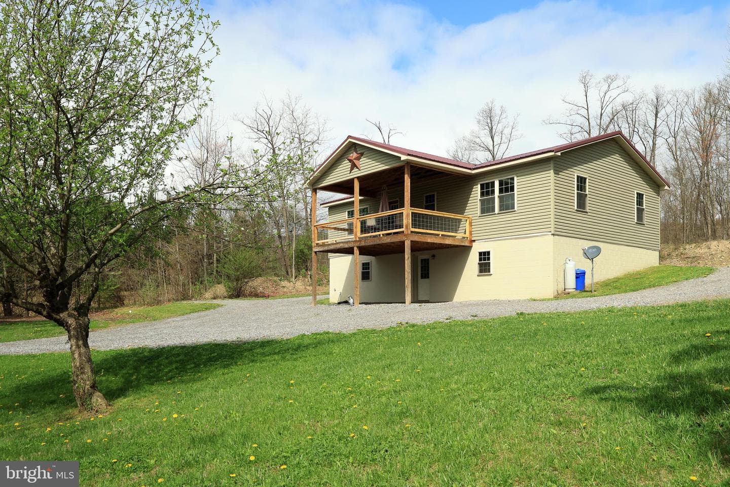 690 Gypsy Camp Hollow Road photo 2