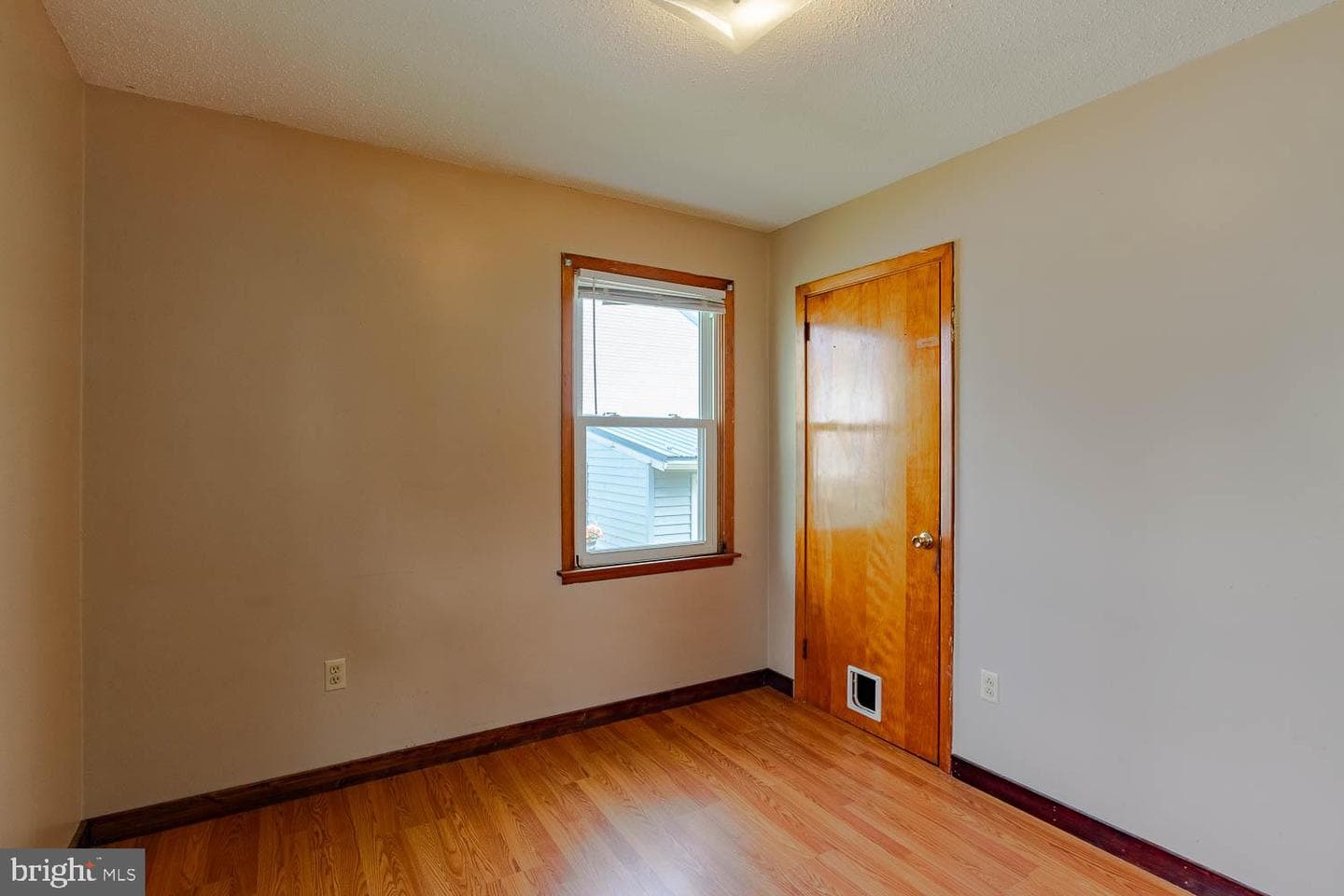504 E Walton Avenue photo 11