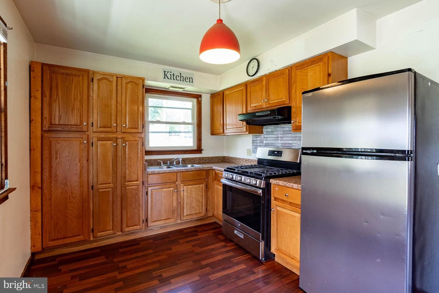504 E Walton Avenue photo 3
