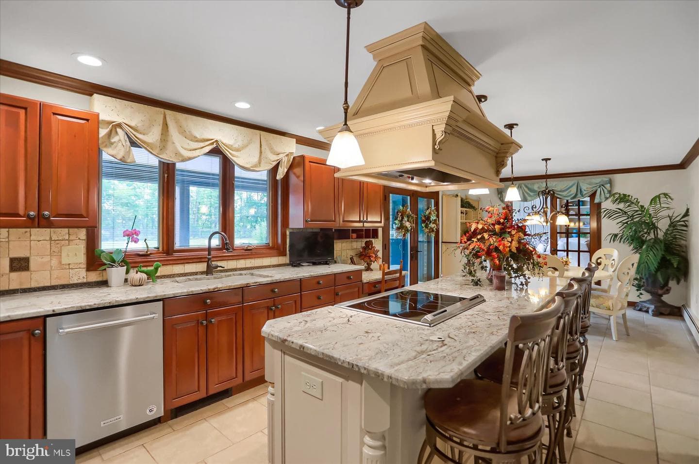 1554 7th Street W photo 25