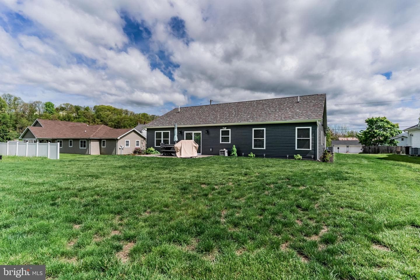 621 Lehigh Ln photo 36