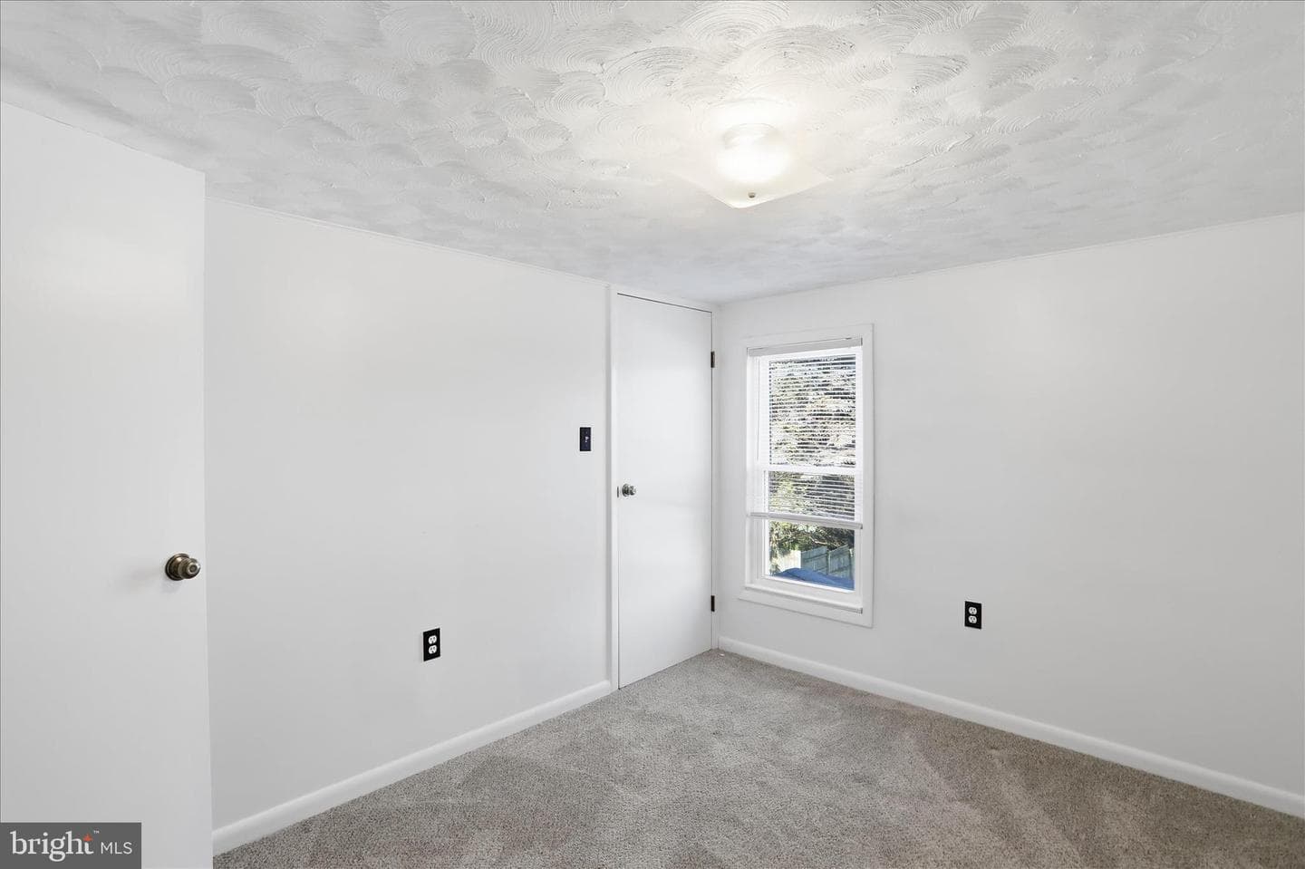 615 Jade Avenue photo 21