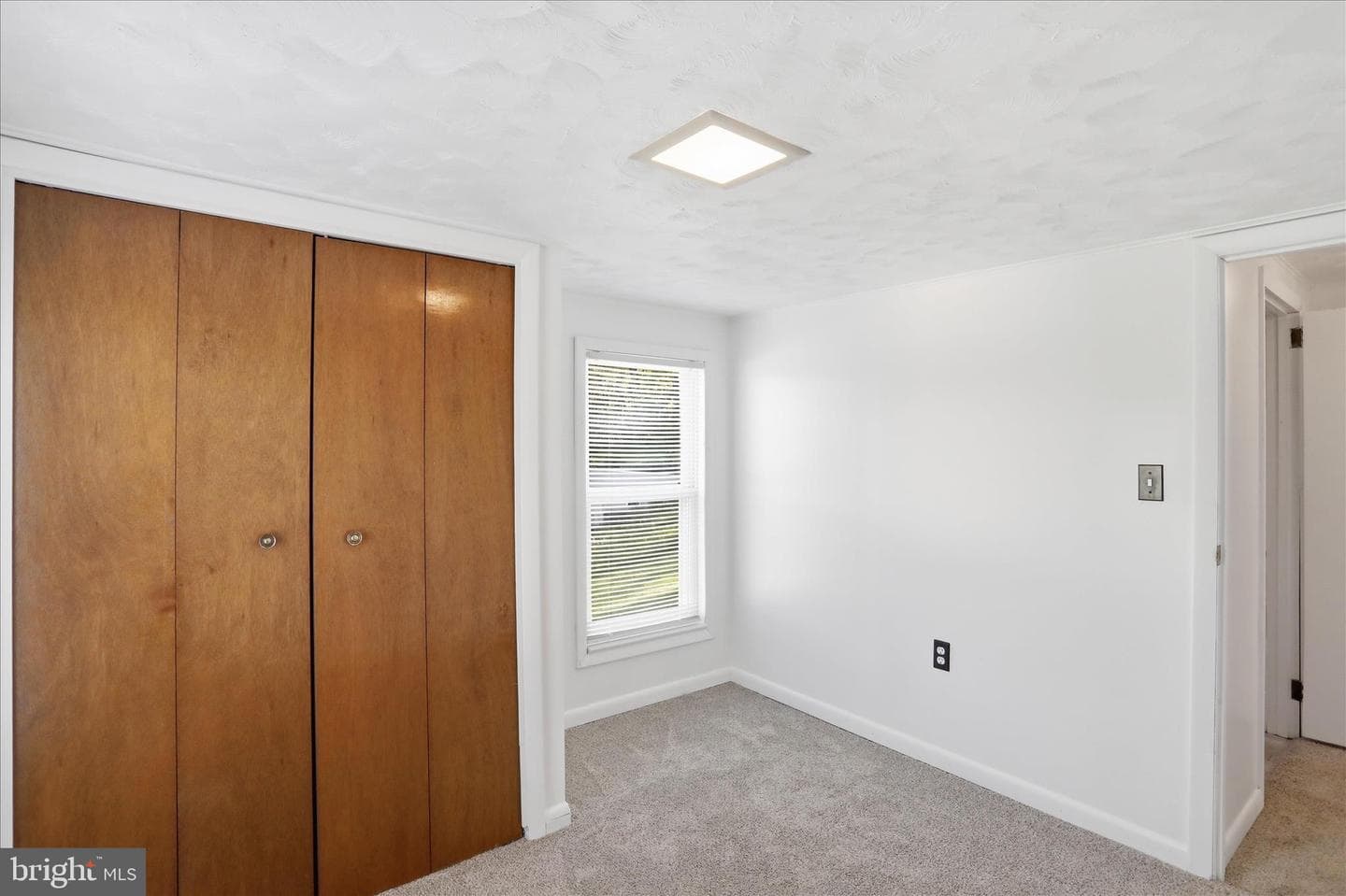 615 Jade Avenue photo 28