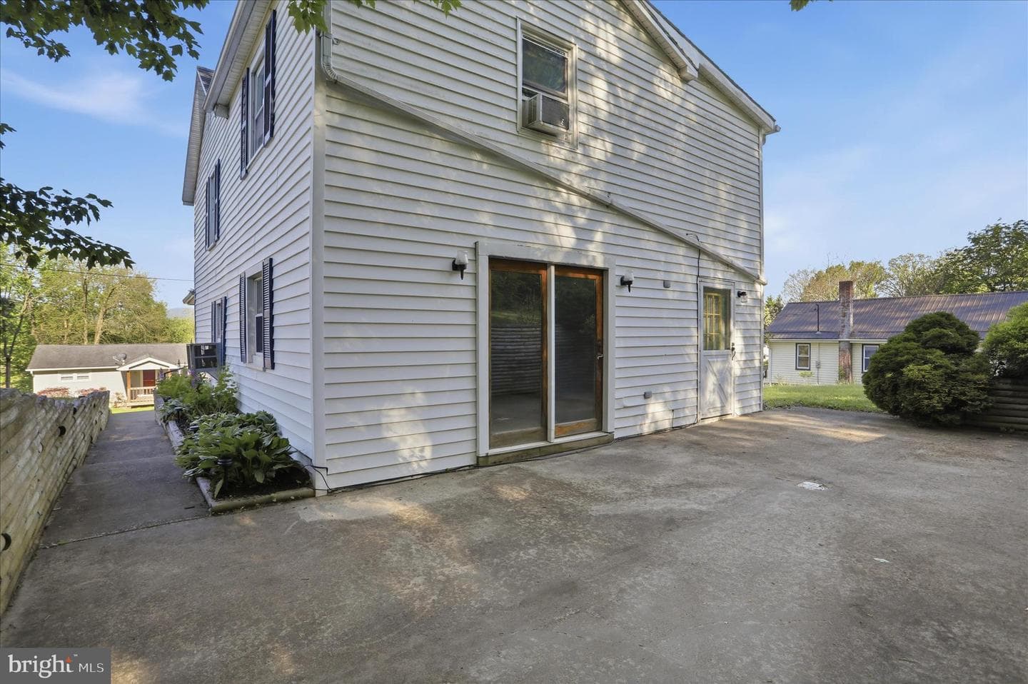 615 Jade Avenue photo 39