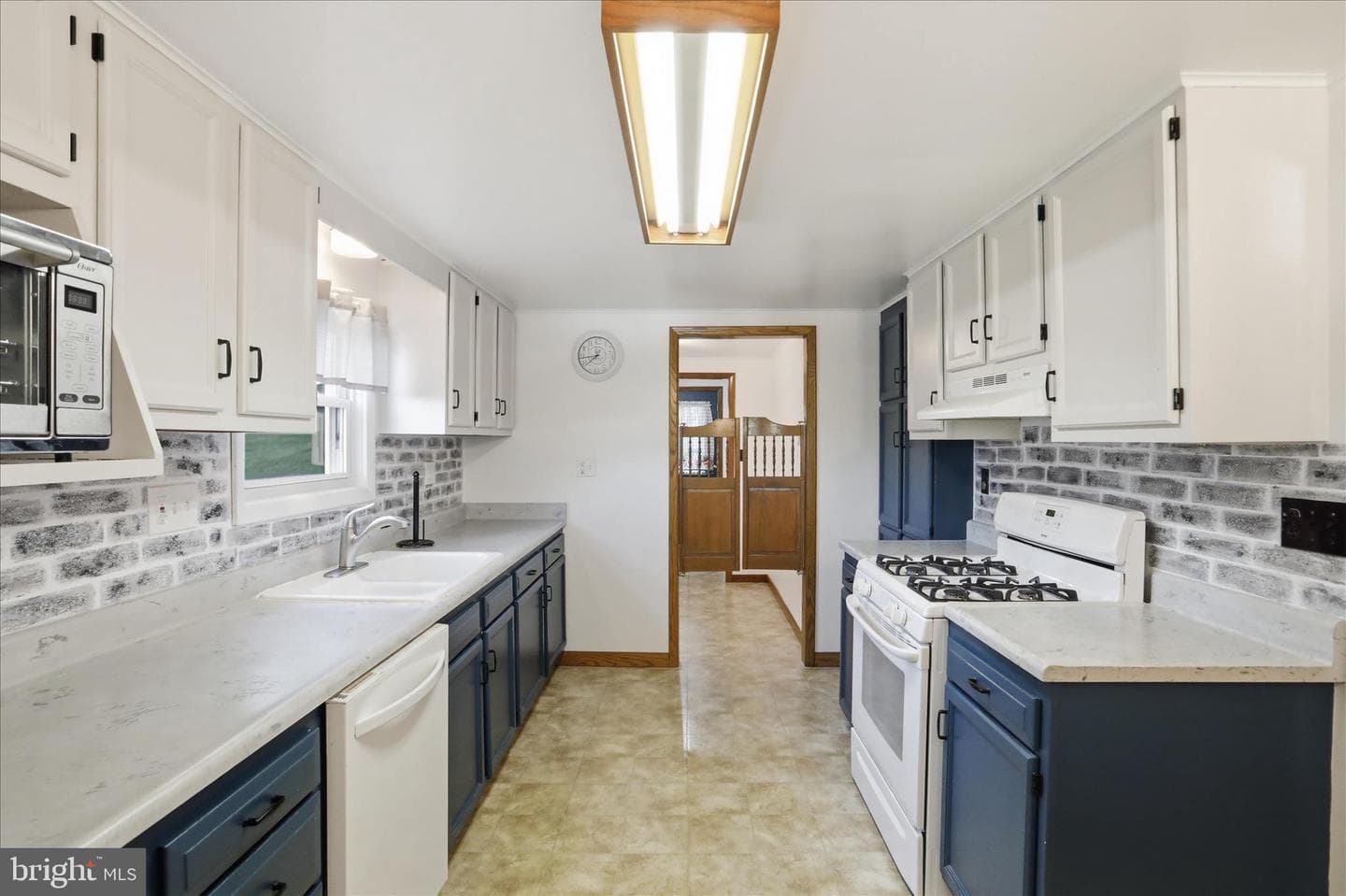 615 Jade Avenue photo 9