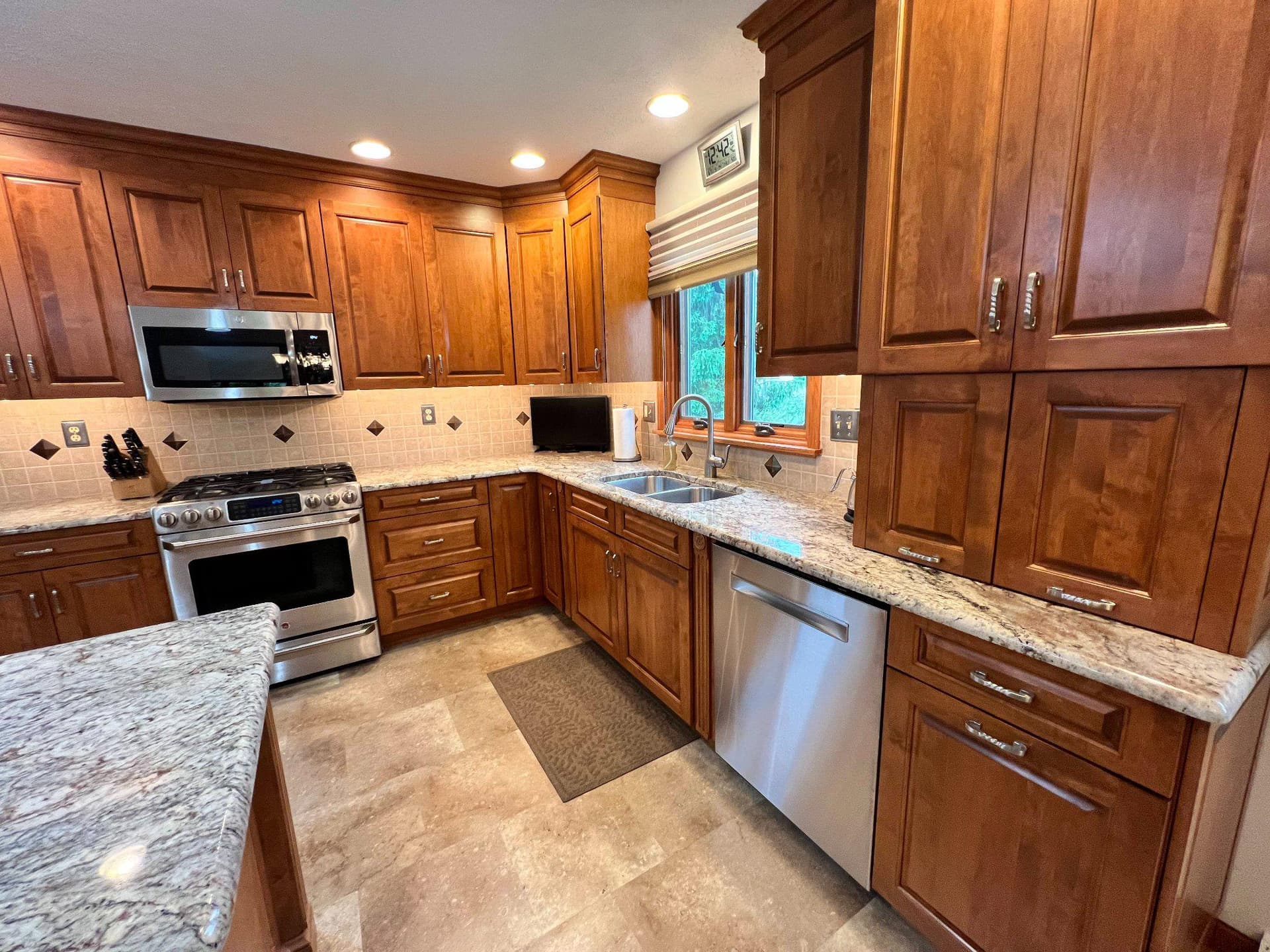 664 Aspen Lane photo 10