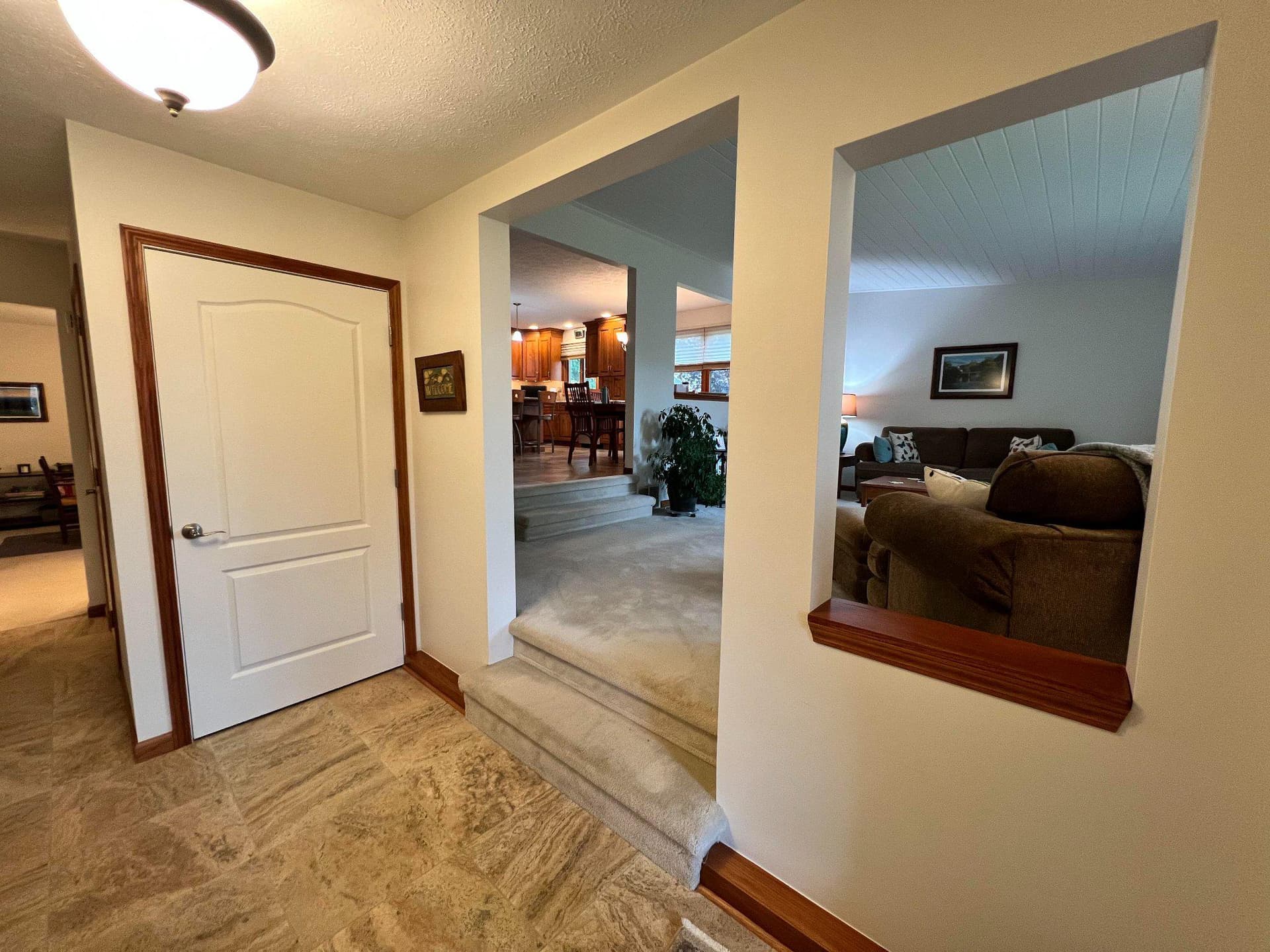 664 Aspen Lane photo 4