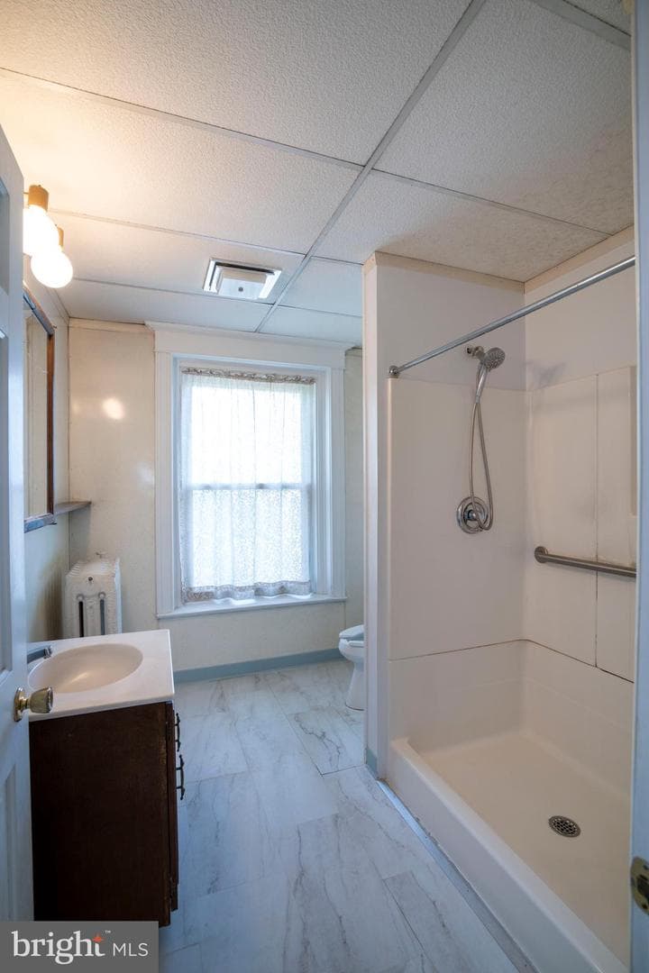 501 Walnut Street photo 39