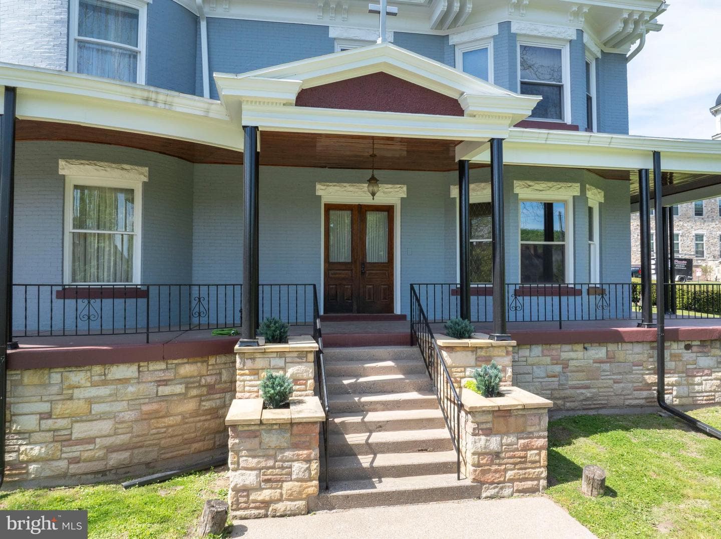 501 Walnut Street photo 85