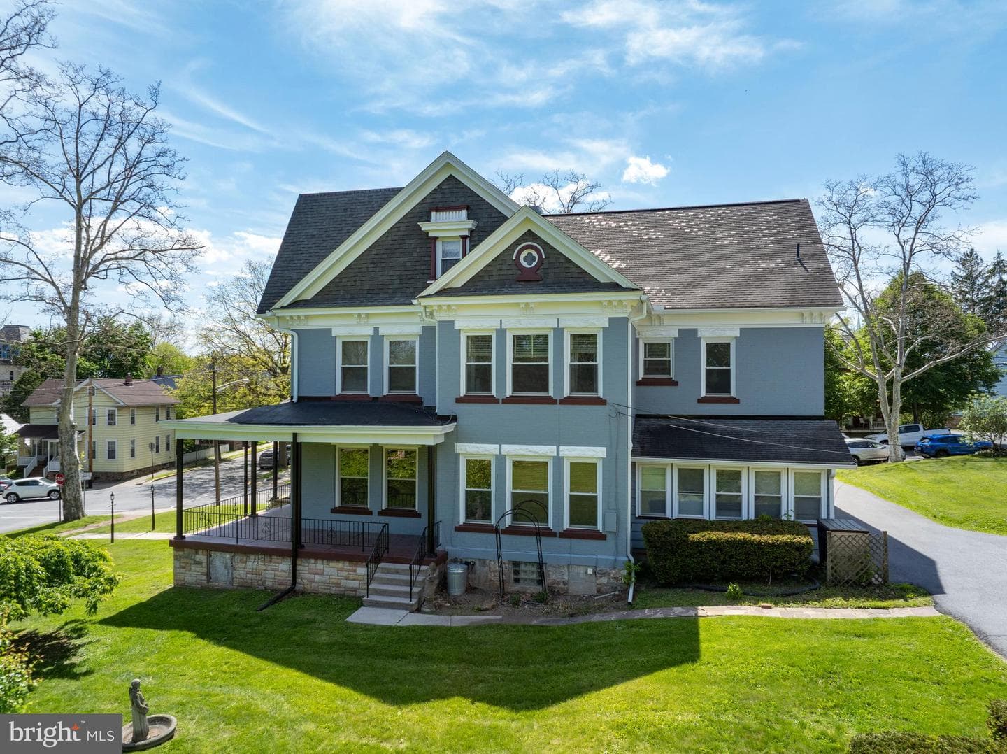 501 Walnut Street photo 89