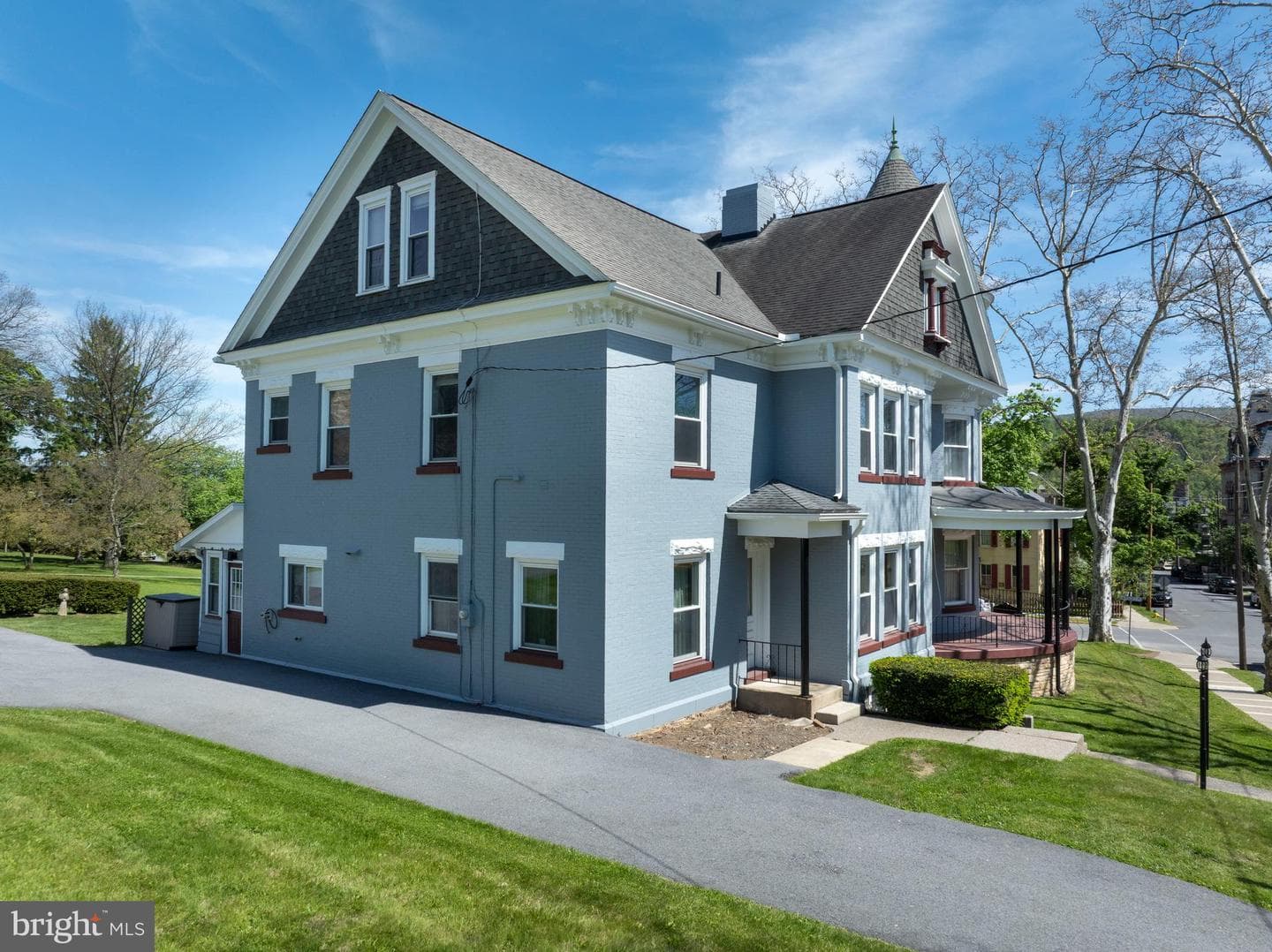 501 Walnut Street photo 92