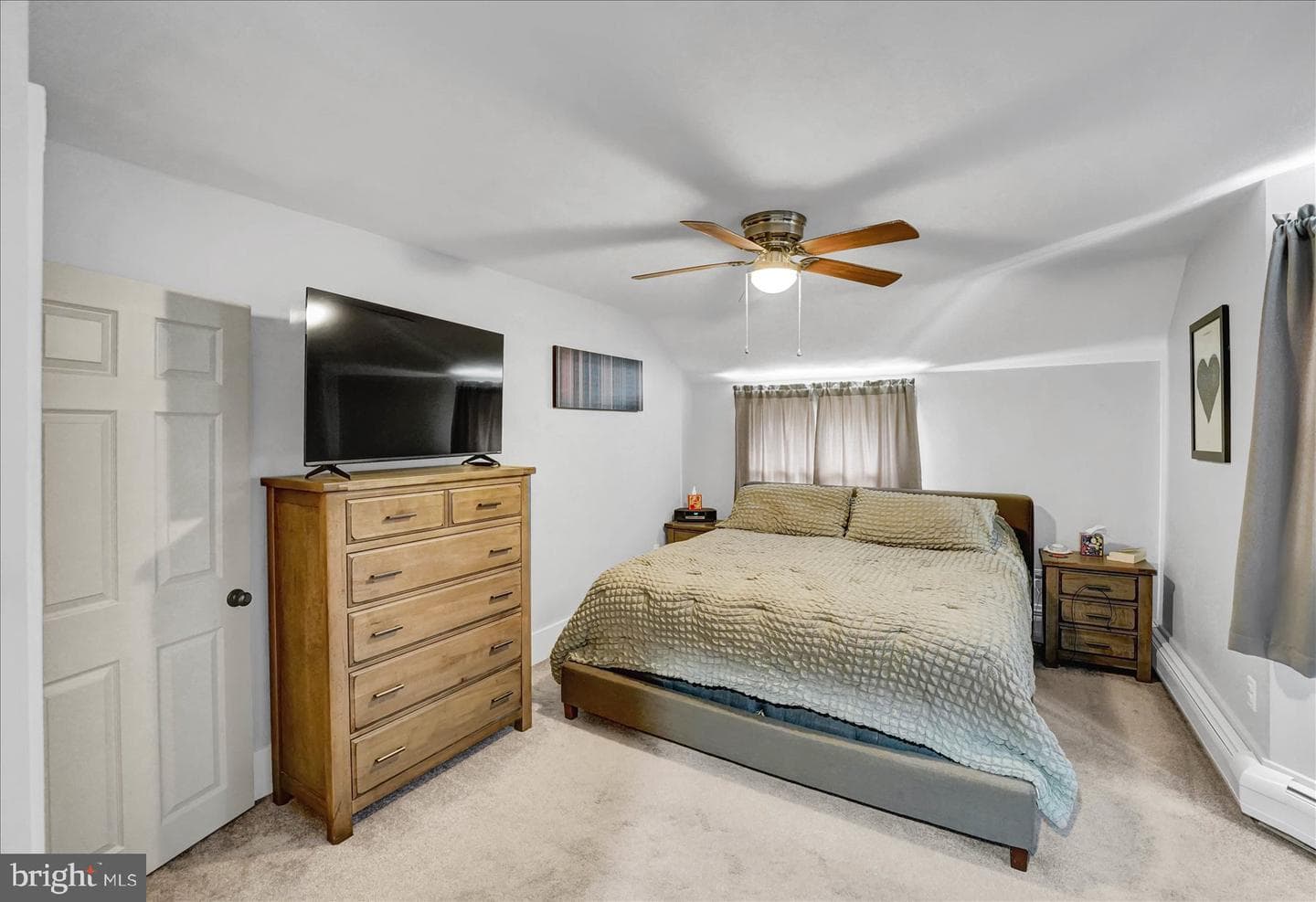 481 Park Ave photo 22
