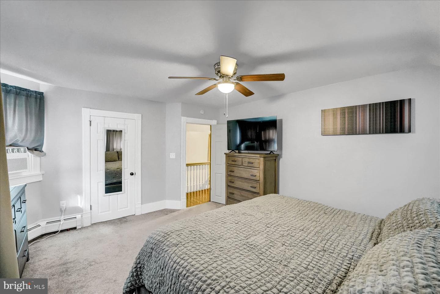 481 Park Ave photo 24