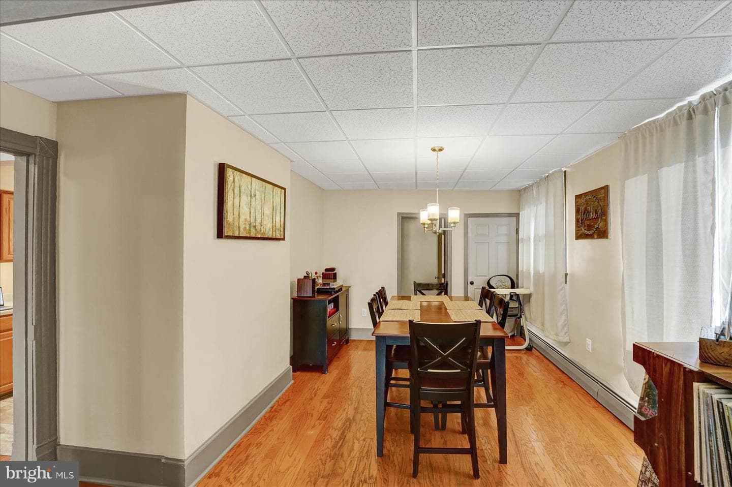 481 Park Ave photo 6