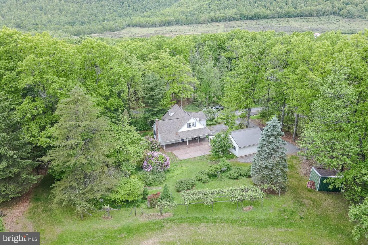 1834 Decker Hollow Road, Tyrone