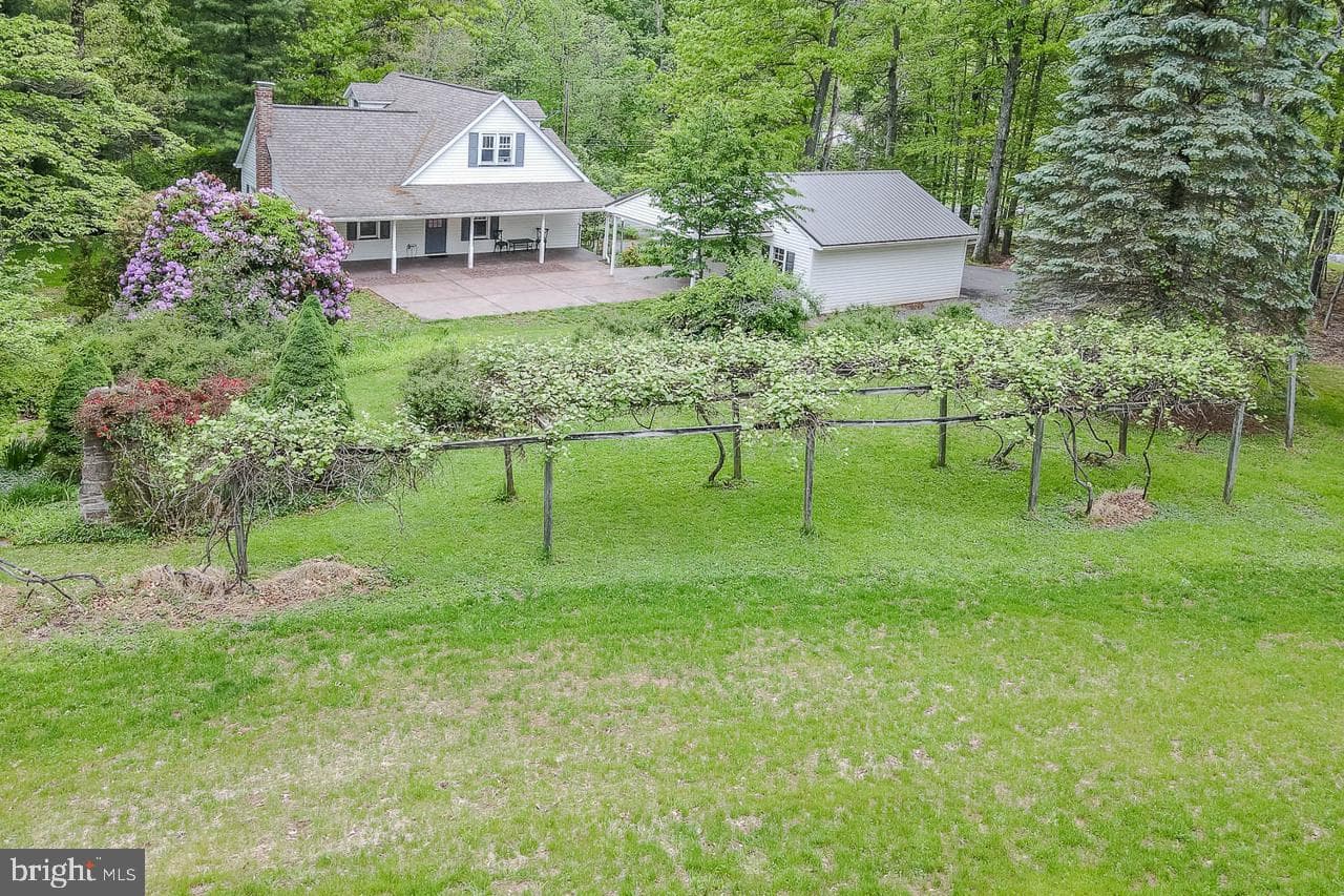 1834 Decker Hollow Road, Tyrone