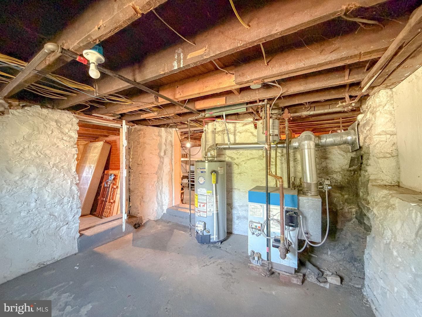 729 Bloomfield Street photo 34