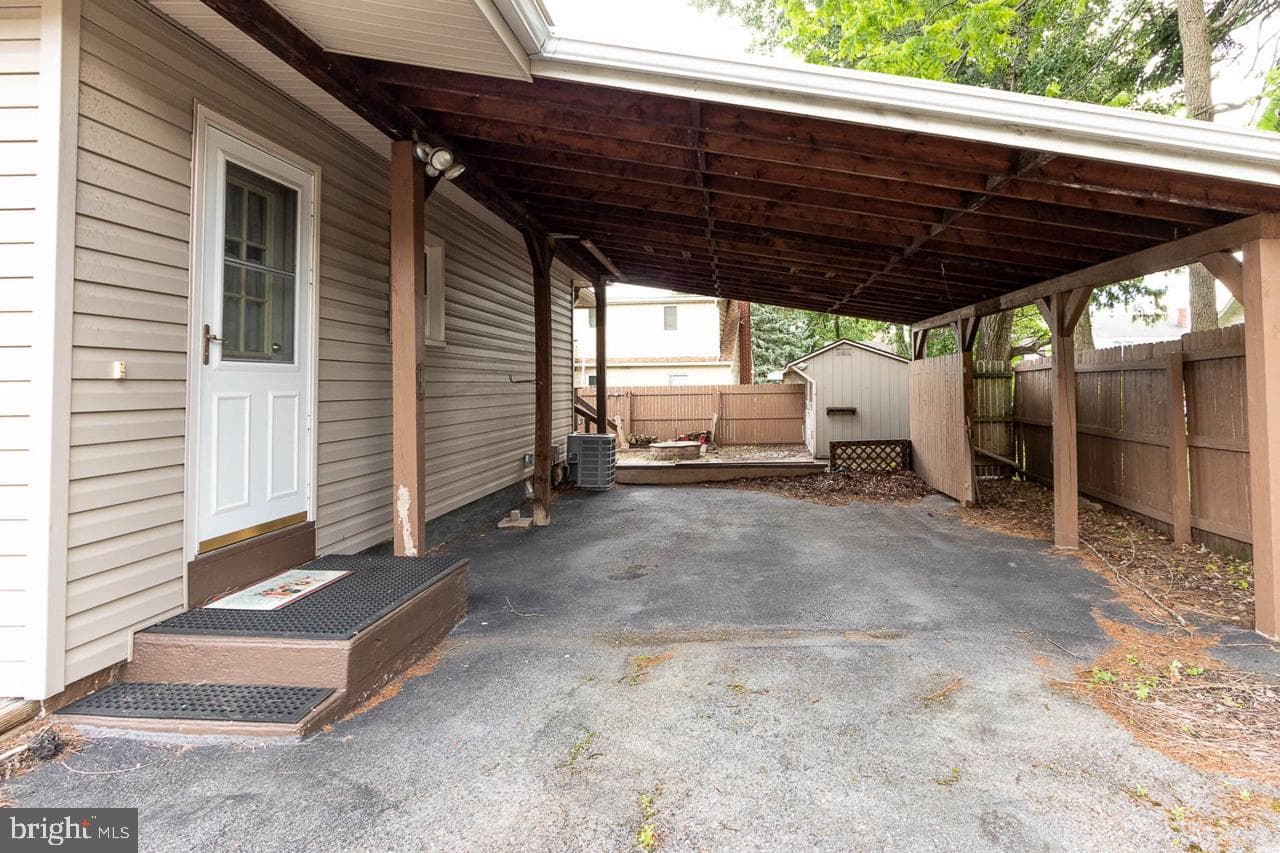 2609 9th Street photo 25