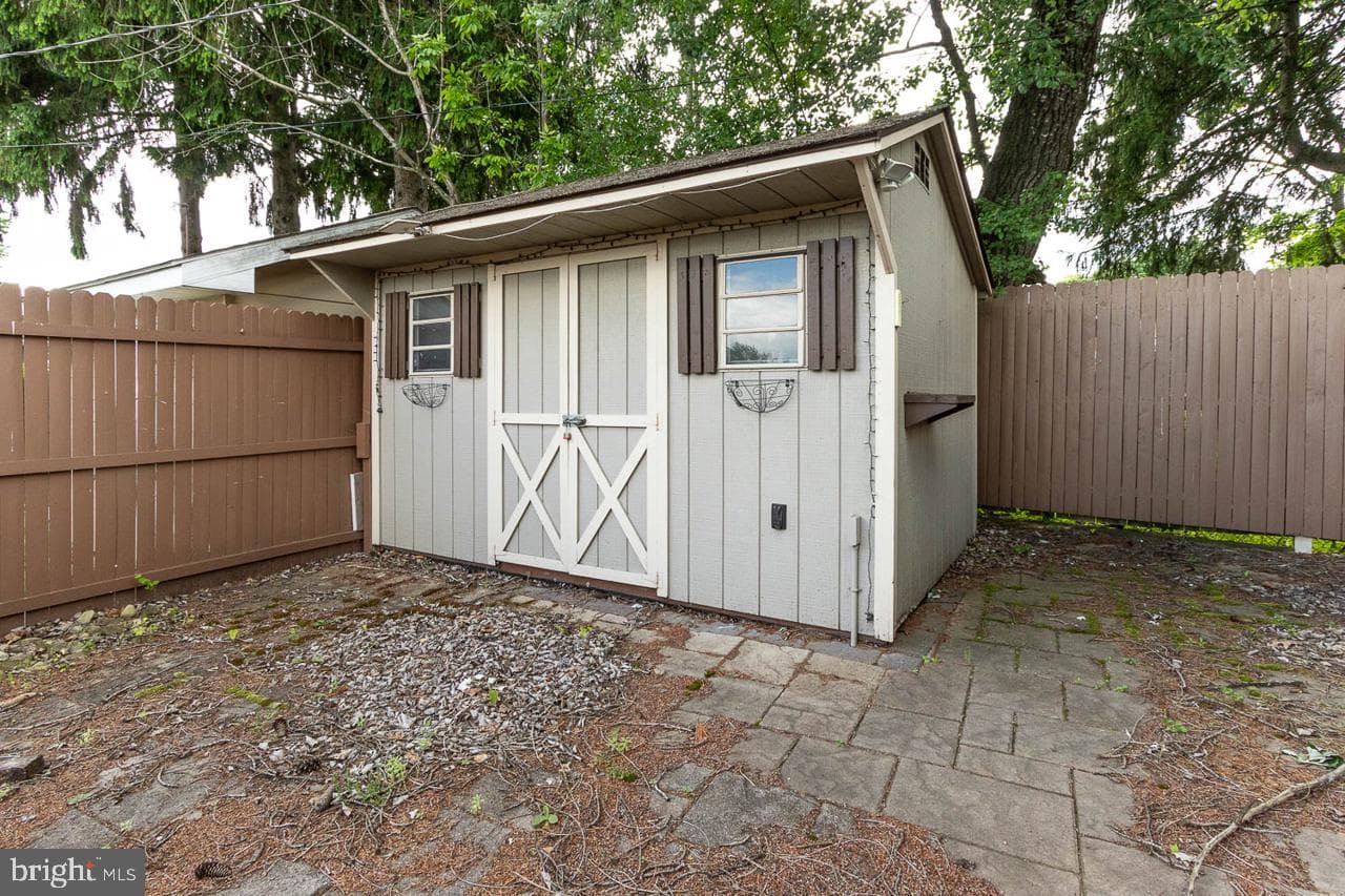 2609 9th Street photo 26