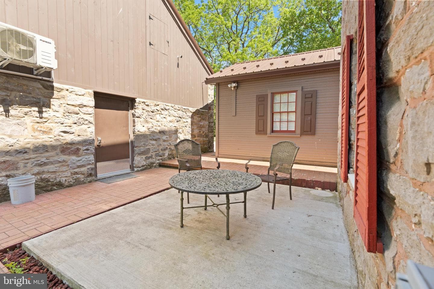 2877 Yellow Springs Drive photo 13