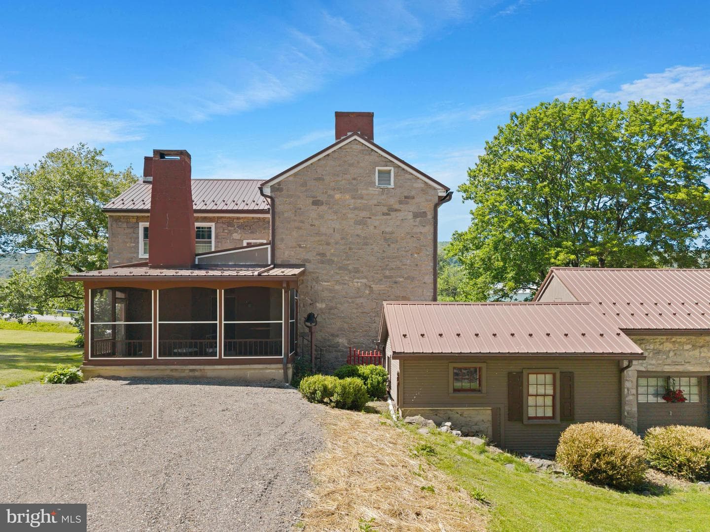 2877 Yellow Springs Drive photo 4