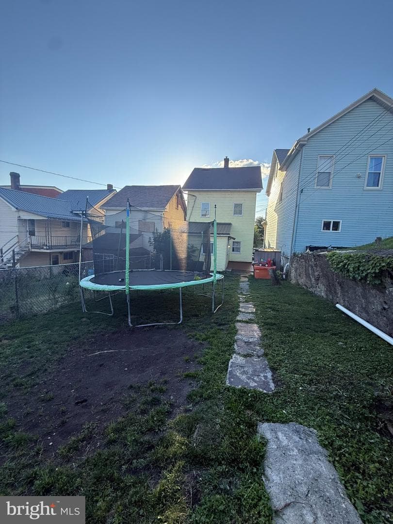 1417 3rd Avenue photo 18