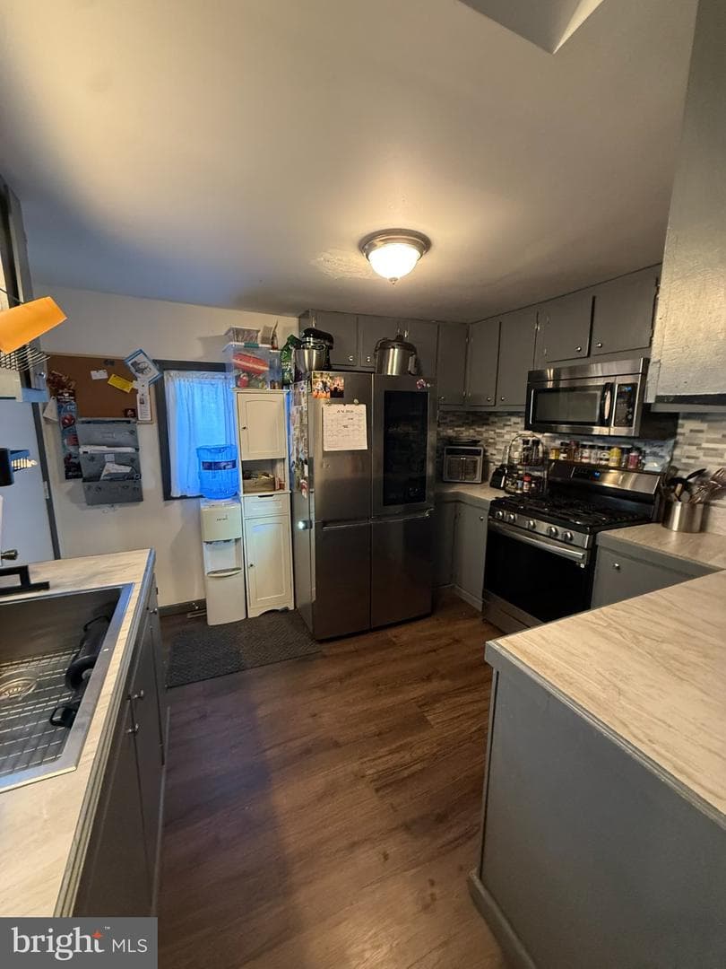 1417 3rd Avenue photo 7