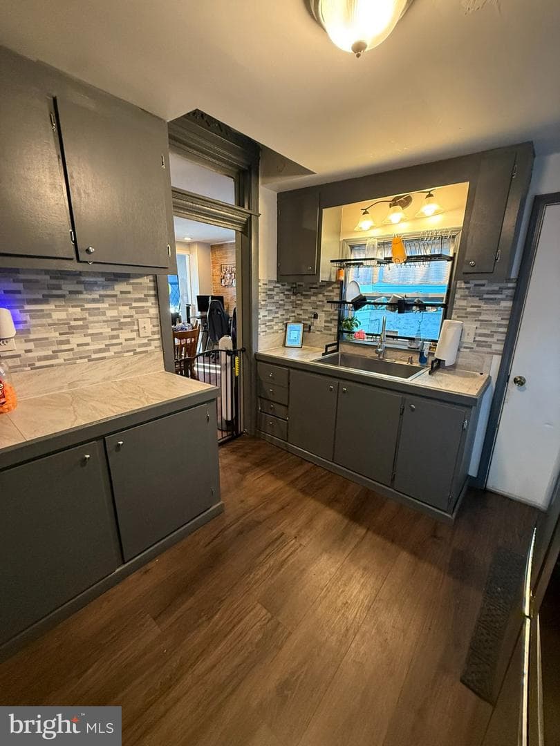 1417 3rd Avenue photo 8